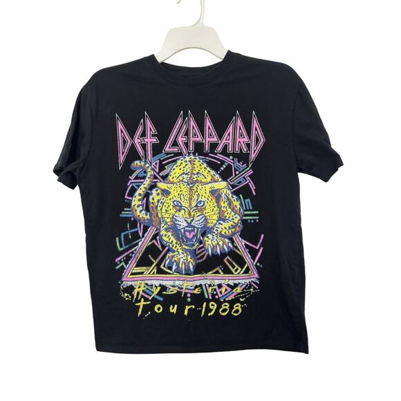 Def Leppard Neon Band Tee Girl's XL or Women's Small Festival Summer Concert - Picture 1 of 4